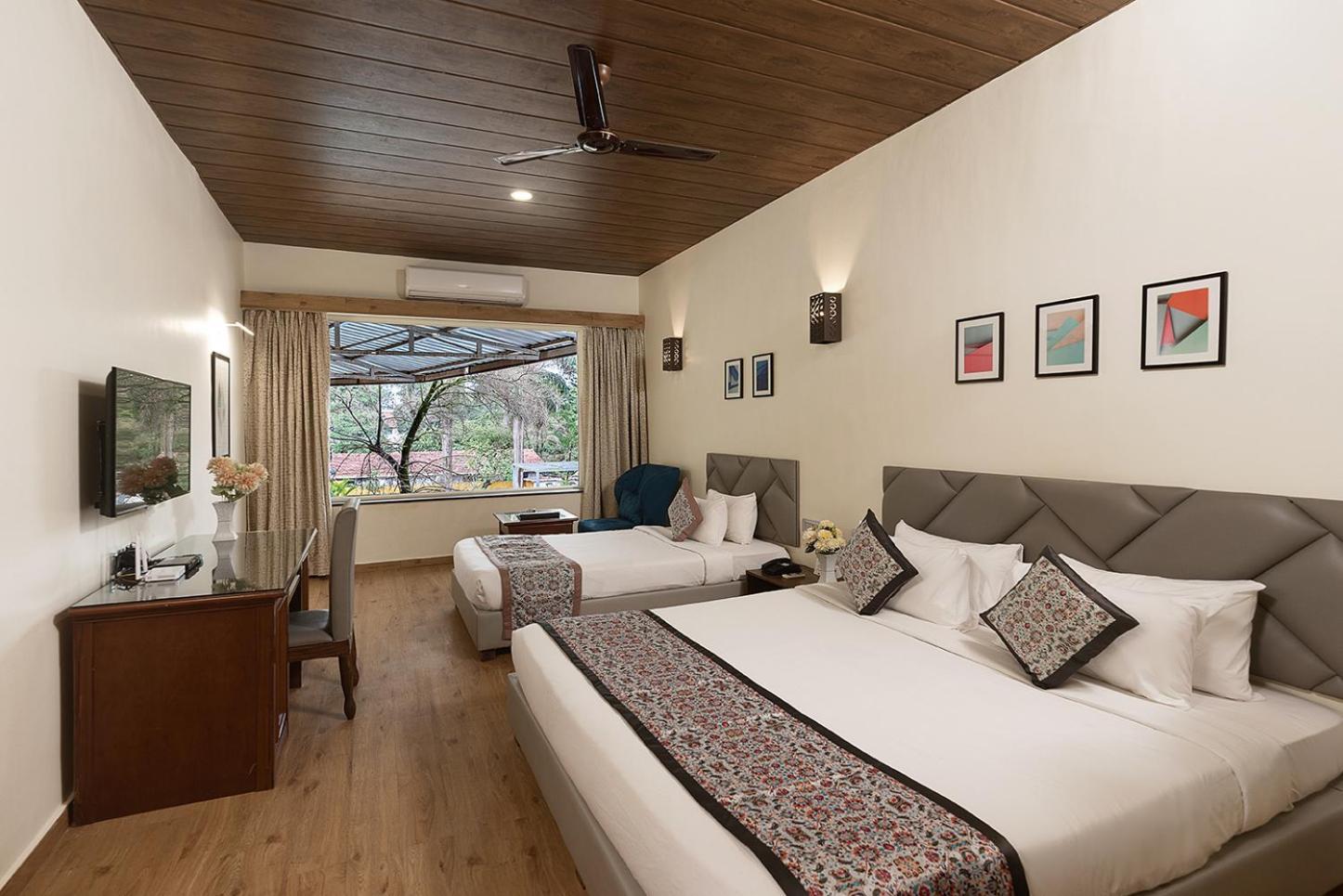 Manas Lifestyle Resort, Igatpuri Room photo