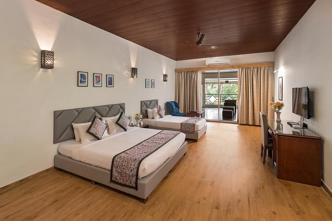 Manas Lifestyle Resort, Igatpuri Room photo